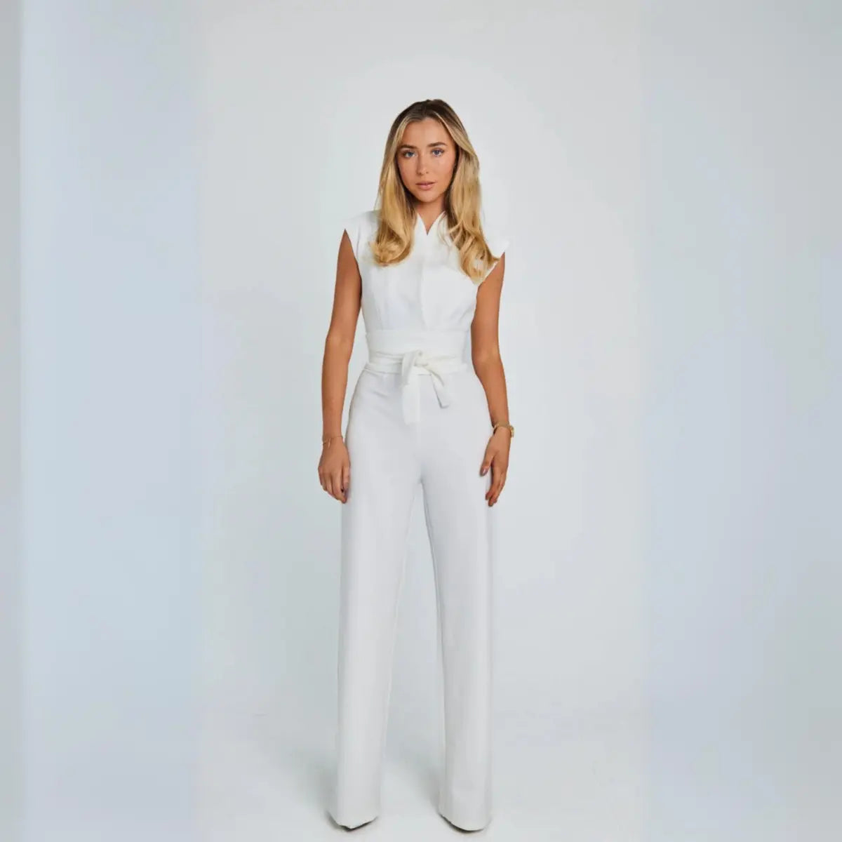 Women’s Sleeveless Tailored Jumpsuit with High Waist and Tie Back